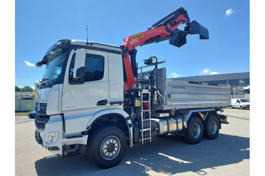 Kran Type PK-26002AH auf Mercedes Konsi (10002387)