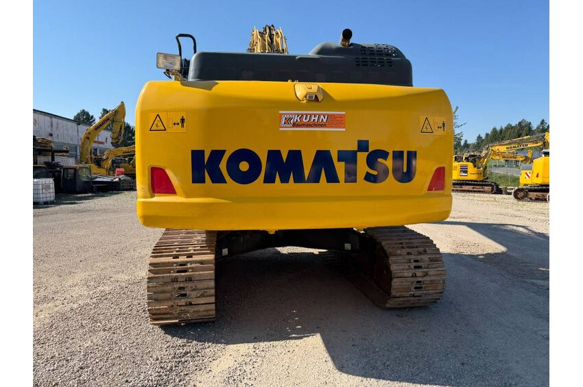 PC 210LC-11E0